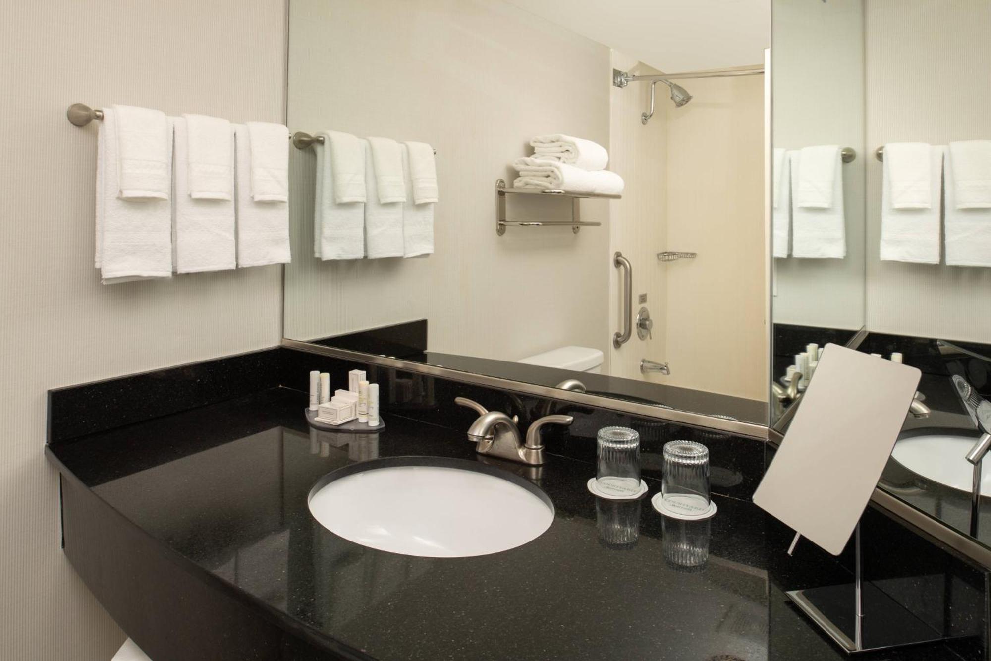 Hotel Courtyard By Marriott Portland Airport Exteriér fotografie
